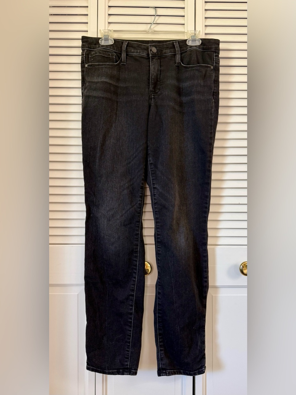 Athleta Sculptek Slim Straight Leg Jeans in Dark Charcoal size 6
